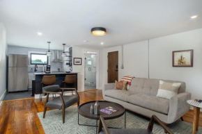Cherry Street Loft (A) Pet-Friendly & In the Heart of Downtown Black Mtn!